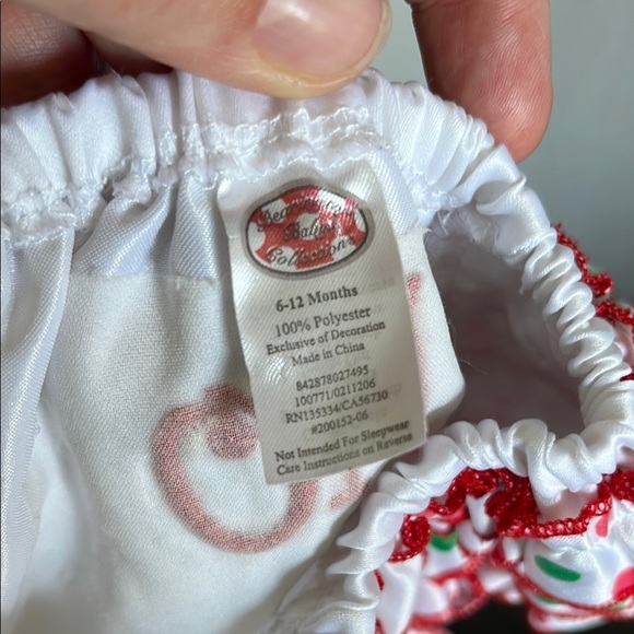 Ruffled Red and White ChristmasDiaper Cover with Bows - Picture 5 of 5